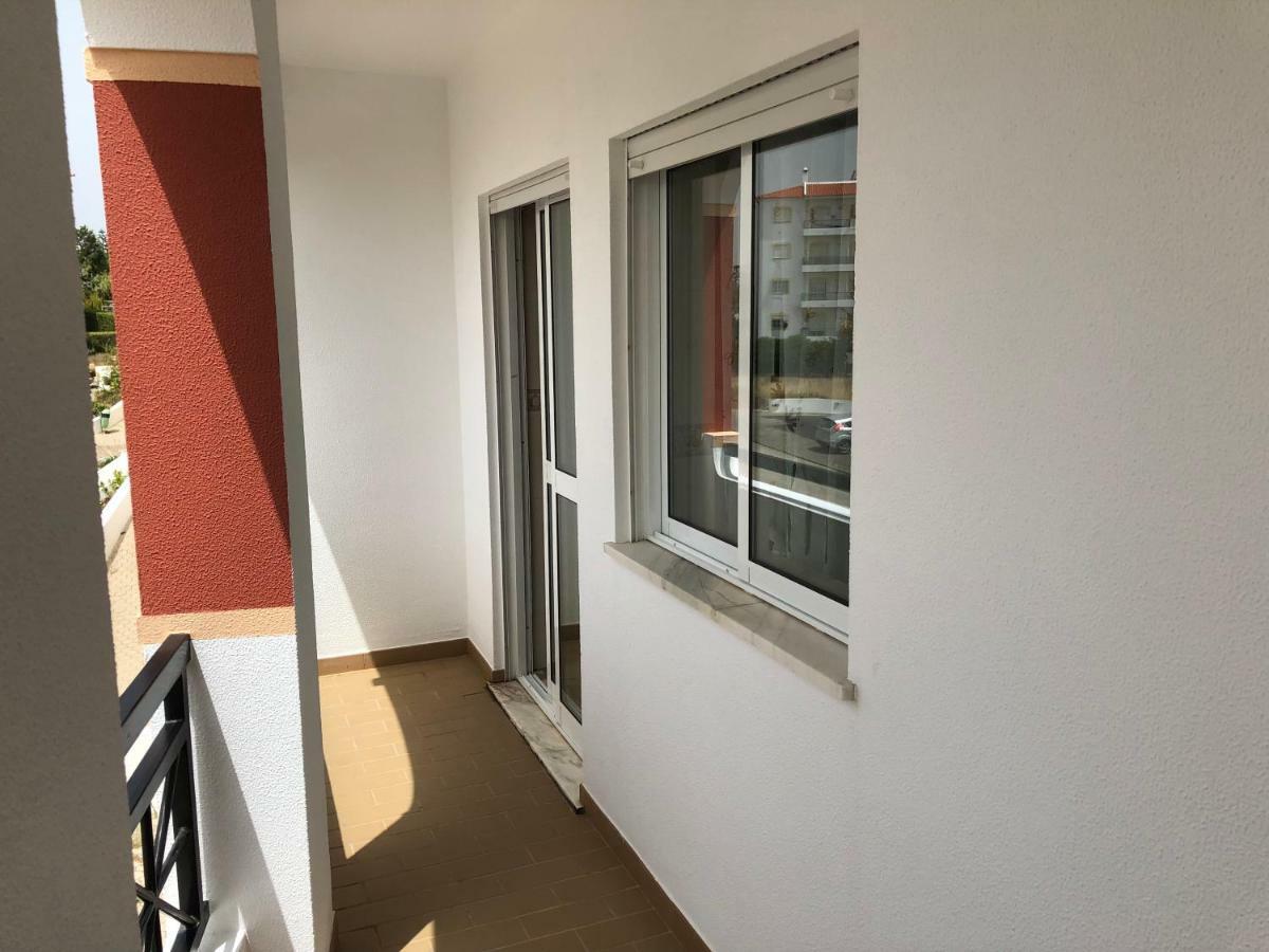 Olinda'S 2 Bedroom Apartment Lagos Eksteriør bilde